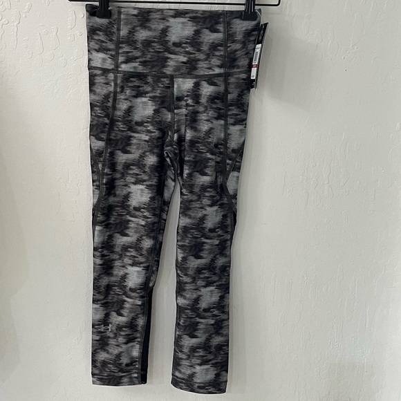 Under Armour Camo Mesh Compression Crop Ankle Legging XS - Picture 1 of 5